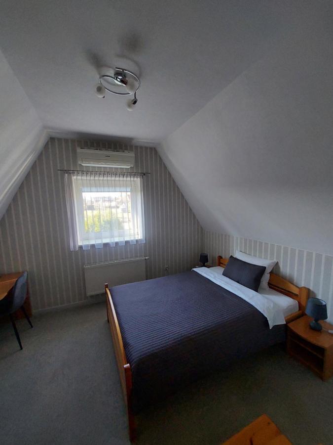 Asmonienes Sveciu Namai "Senoji Mokyklele" Otel Smalininkai Dış mekan fotoğraf