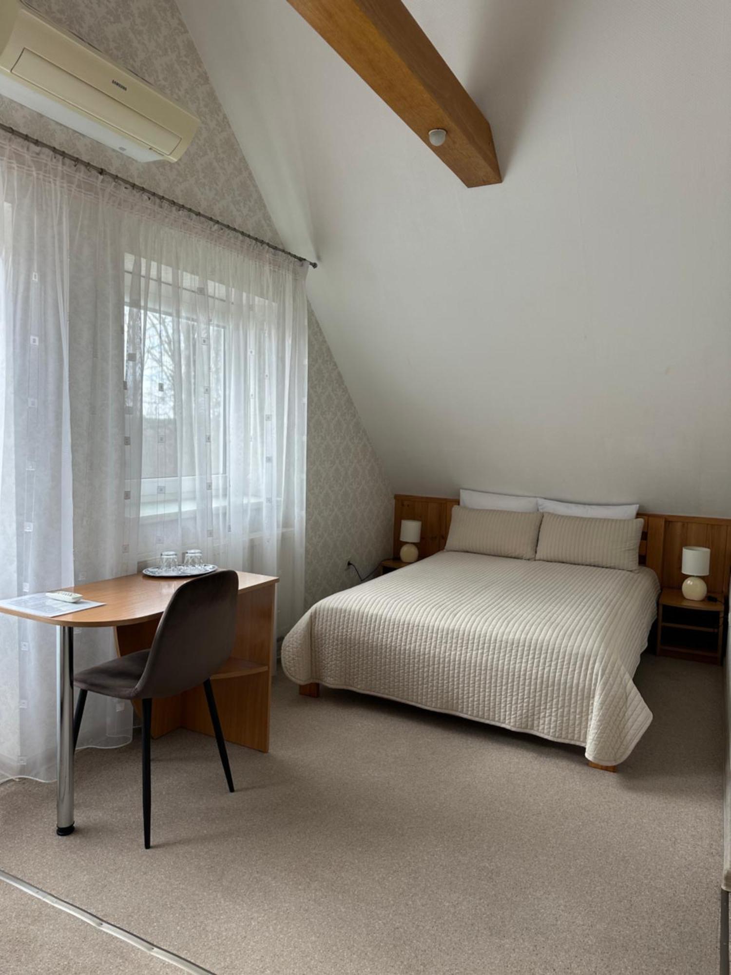 Asmonienes Sveciu Namai "Senoji Mokyklele" Otel Smalininkai Dış mekan fotoğraf