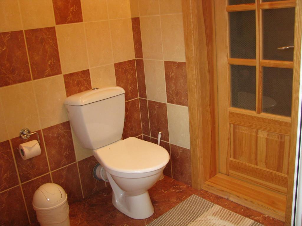 Asmonienes Sveciu Namai "Senoji Mokyklele" Otel Smalininkai Oda fotoğraf
