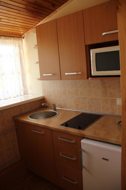 Asmonienes Sveciu Namai "Senoji Mokyklele" Otel Smalininkai Oda fotoğraf