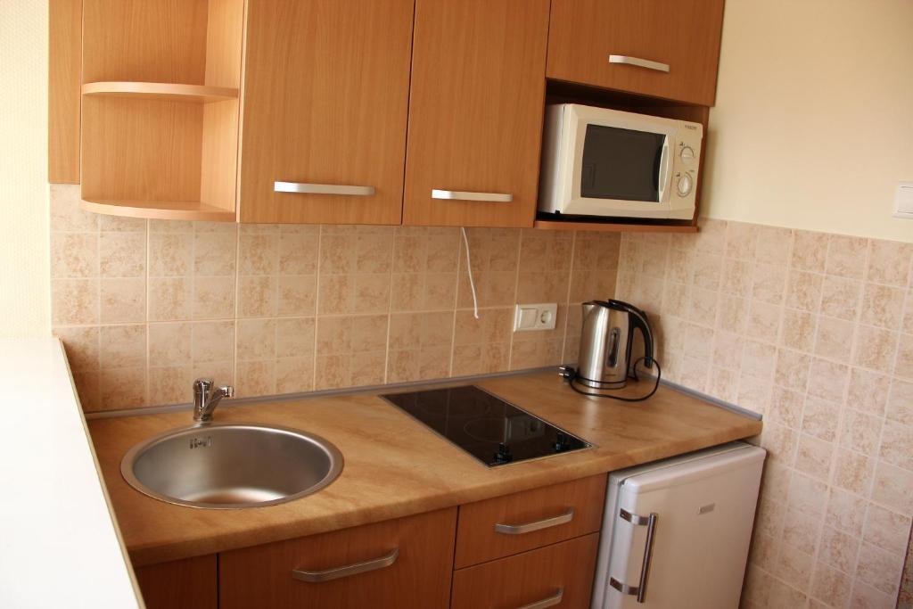 Asmonienes Sveciu Namai "Senoji Mokyklele" Otel Smalininkai Oda fotoğraf