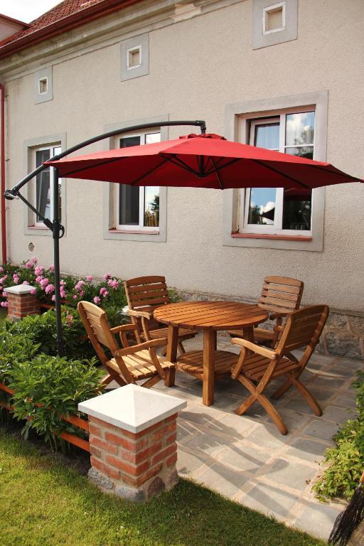 Asmonienes Sveciu Namai "Senoji Mokyklele" Otel Smalininkai Dış mekan fotoğraf