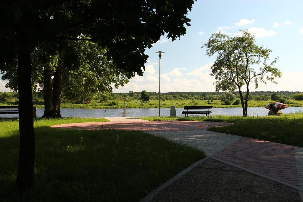 Asmonienes Sveciu Namai "Senoji Mokyklele" Otel Smalininkai Dış mekan fotoğraf